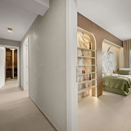 Olive Luxe Penthouse With Jacuzzi And Sea View Apartment *